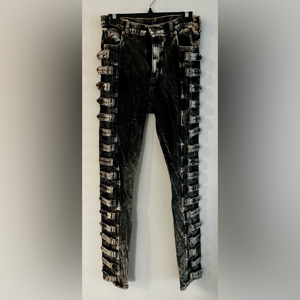 Gucci stonewashed slim jeans with stud & strap details size 26 (4)- Edgy & Luxe!